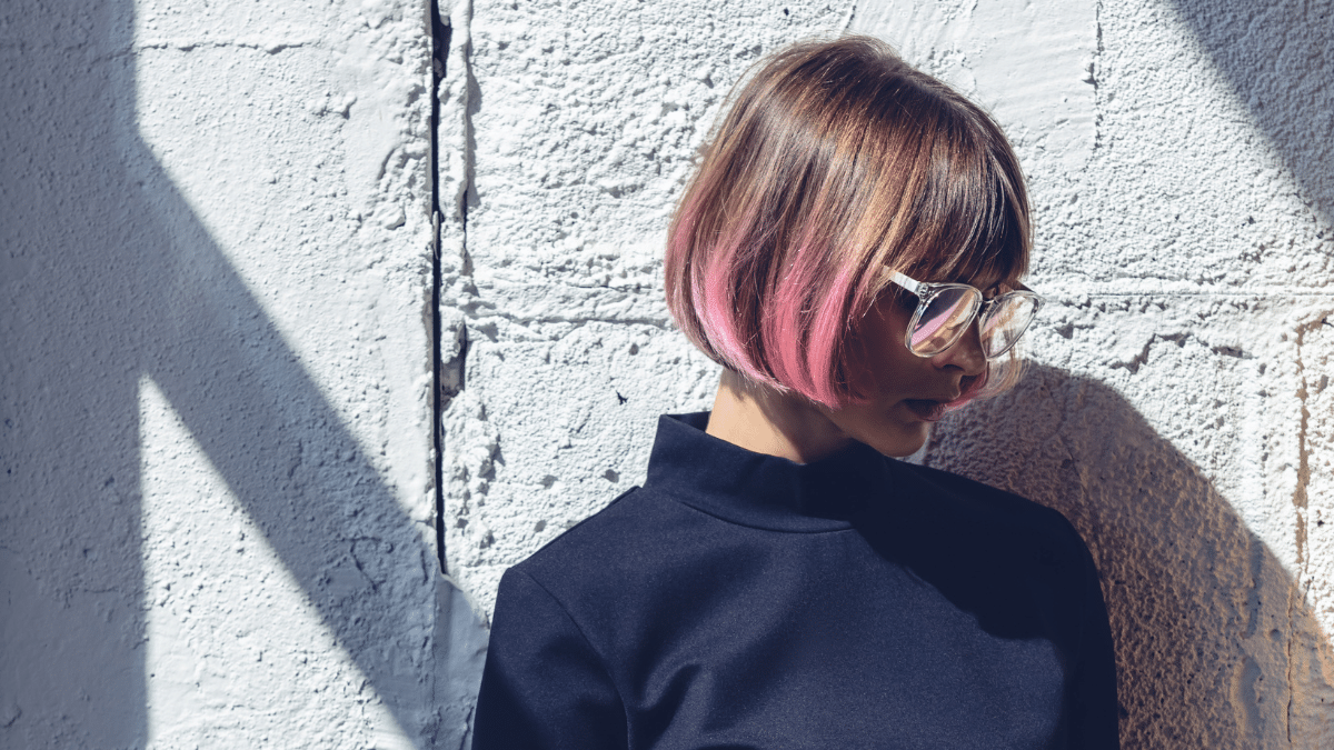 Trends für kurze Frisuren 2026: Micro Bob, Pixie und elegante Persönlichkeit.
